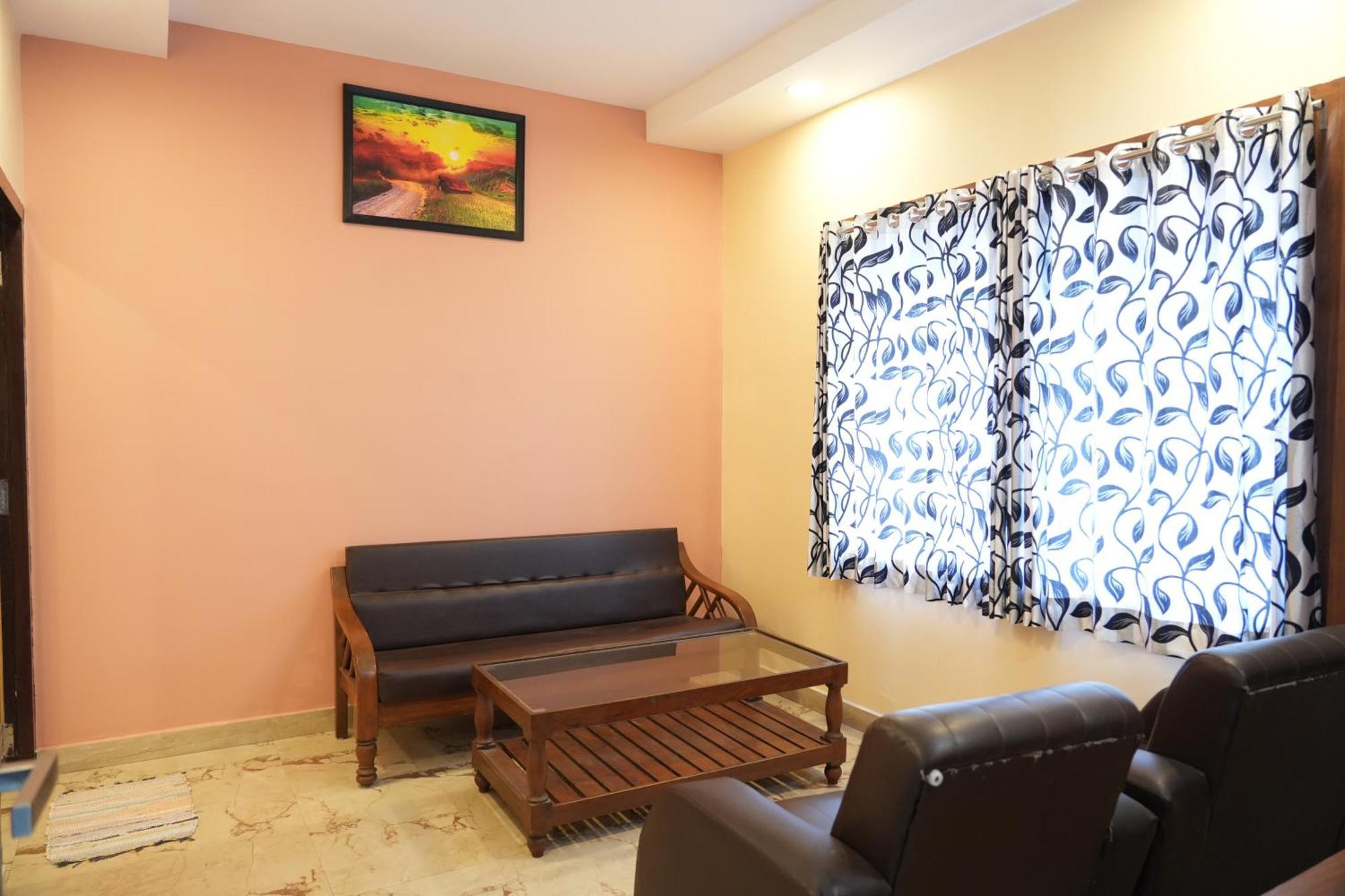 Sri Krishnan Residency Hotel Pollachi Bagian luar foto
