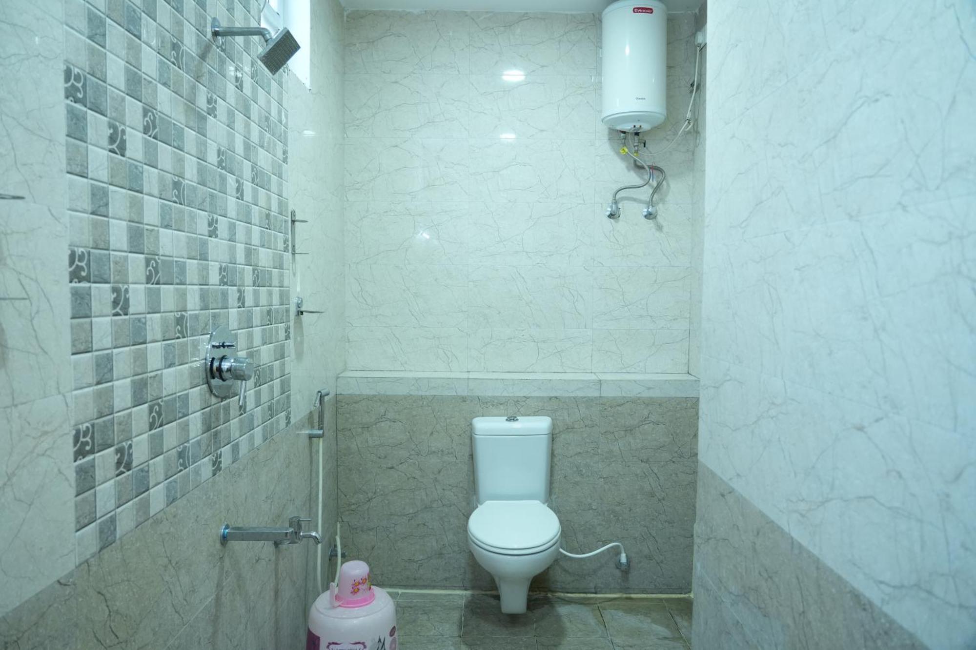Sri Krishnan Residency Hotel Pollachi Bagian luar foto